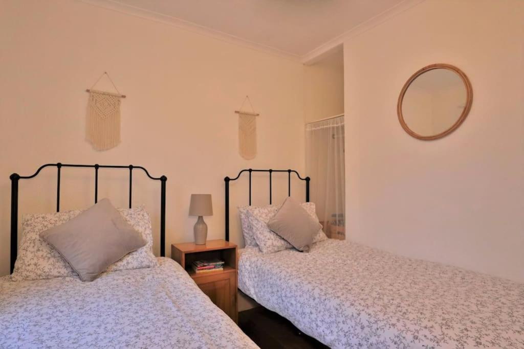Cute Cottage 4 Mins From Cafes Station And Sea St Leonards-on-Sea Exteriör bild